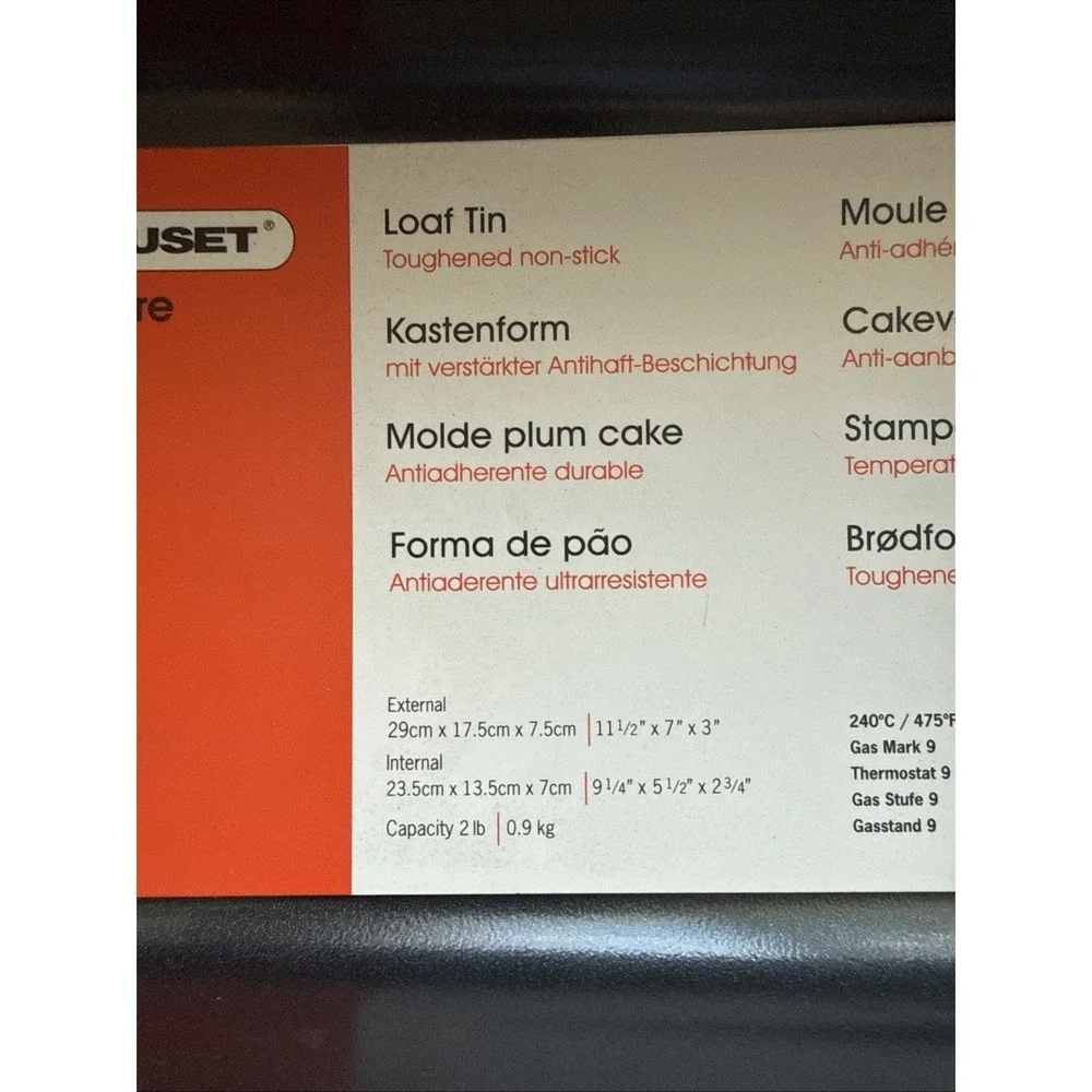 LE CREUSET NON STICK BAKEWARE LOAF TIN, 11.5